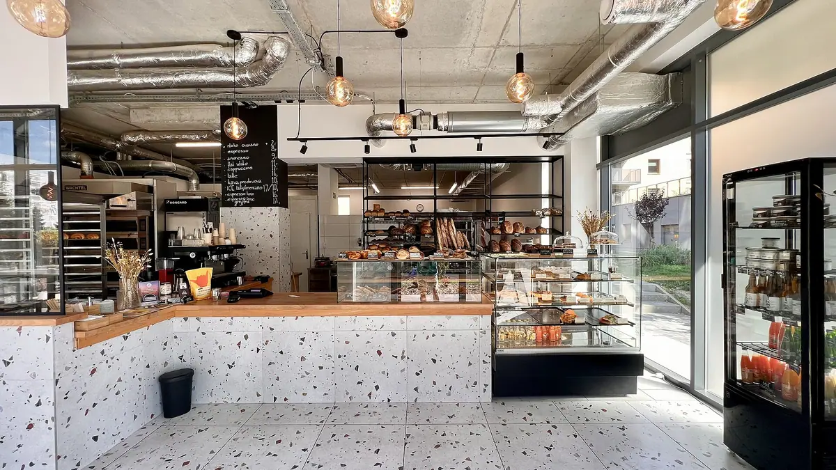 Cookie Shop bakes